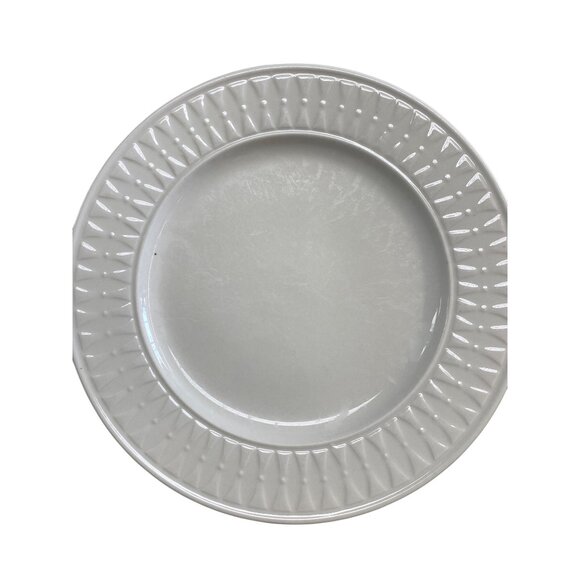 Totally Today White Ceramic 10.5" Dinner Plates Geometric Embossed Rim Design - Picture 6 of 8